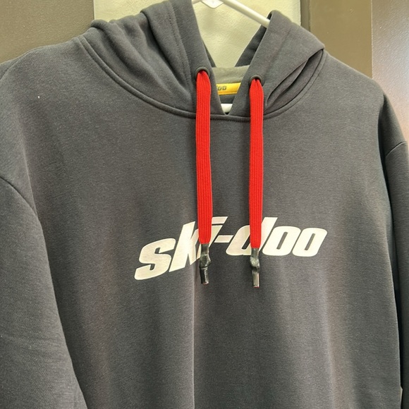 SKI-DOO HOODIE NWT - Picture 3 of 3